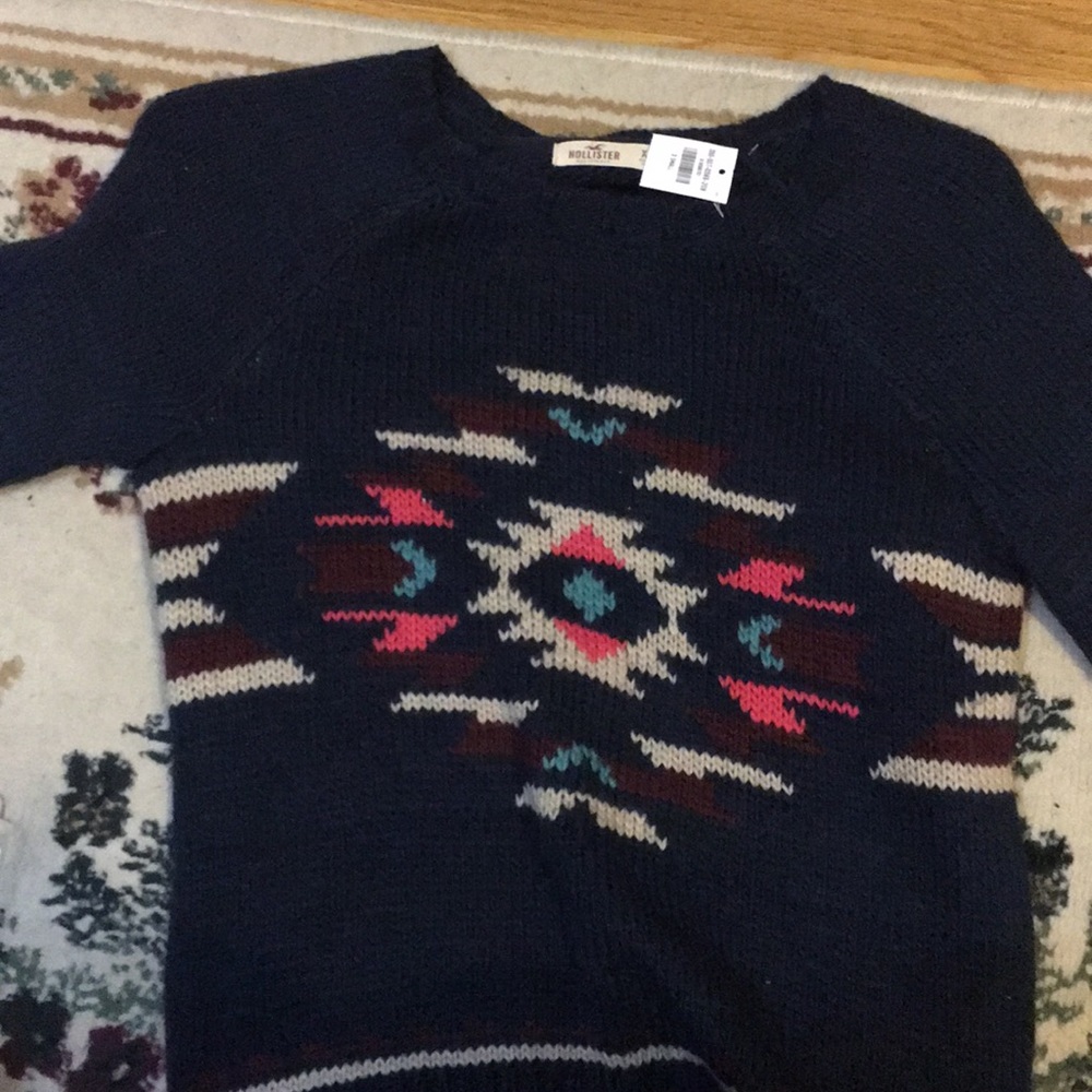 Hollister sweater